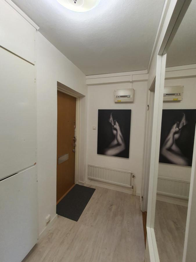 Close To The Metro And The Beach!!! With A View Of The Scandinavian Forest Estocolmo Exterior foto